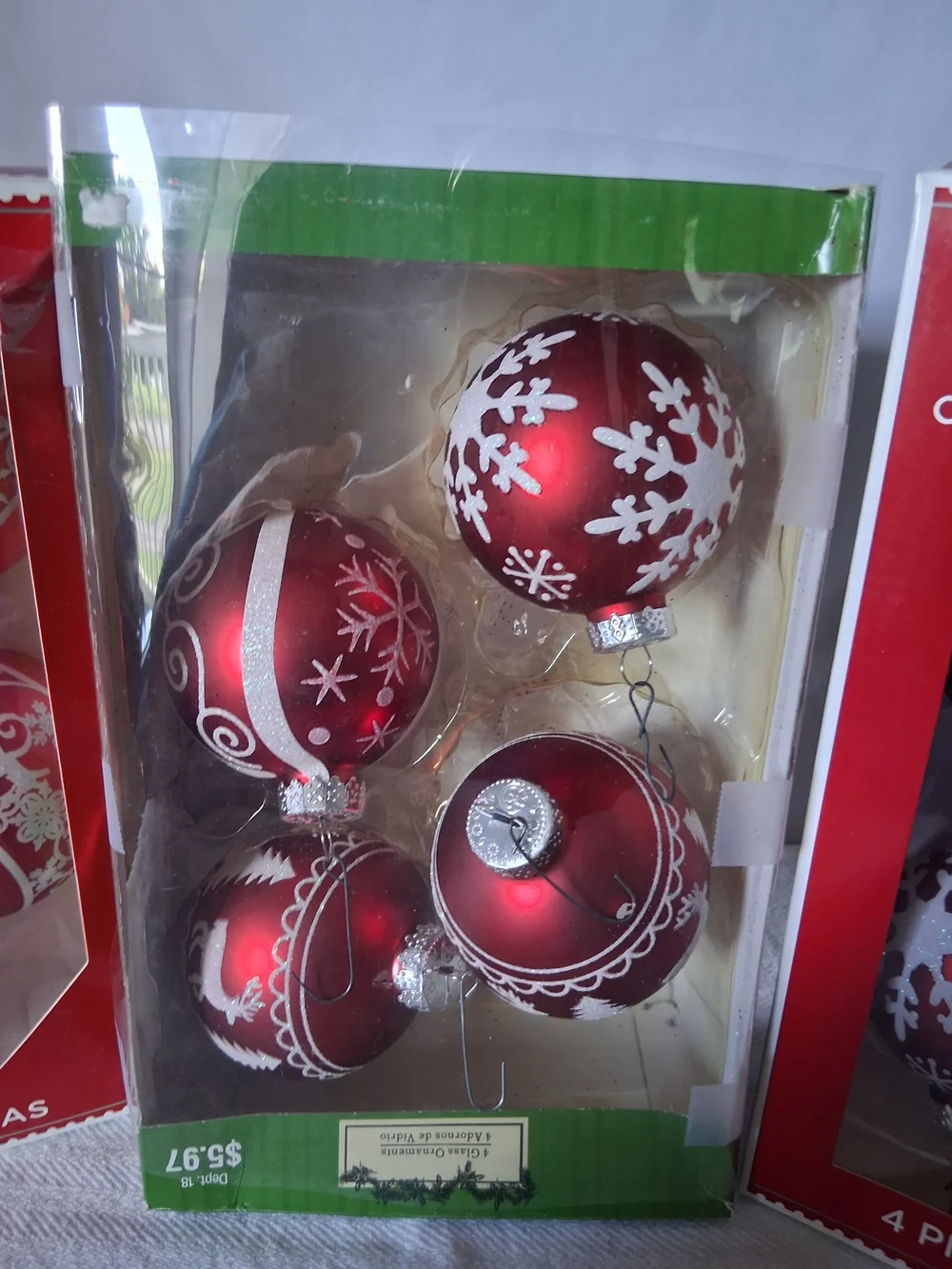 Red Decorative Christmas Ornament Bauble Set - 4-Pack